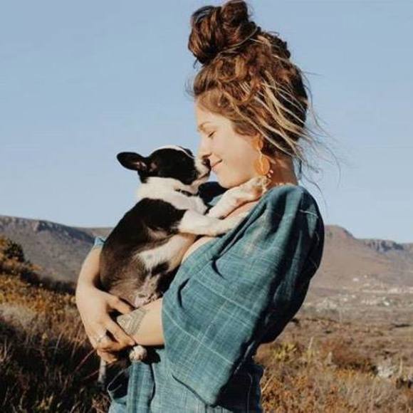 Meet your Posher, Megan - Picture 1 of 1